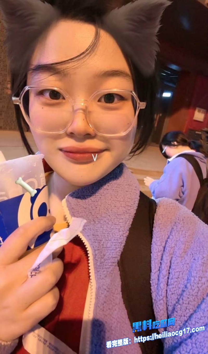抖音网红陈意礼2