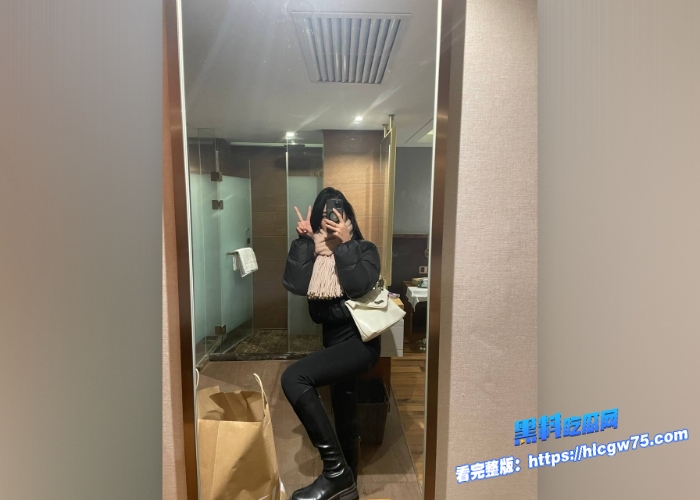 推特空姐网红月野兔mmy与纹身大客户暴力性爱视频流出打桩机疯狂抽插骚逼内射浓浆流出7