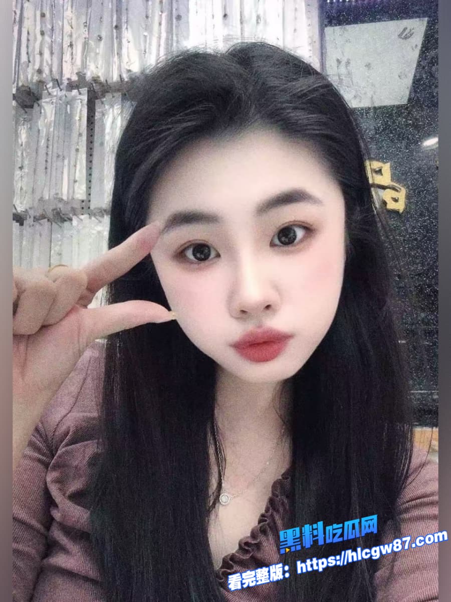 黑丝巨乳美少妇下海黄播!白虎粉穴夹乳夹戴项圈狂插假屌,自慰喷汁不过瘾,男友抱操无套猛干流白浆! 2 黑丝巨乳美少妇下海黄播!白虎粉穴夹乳夹戴项圈狂插假屌,自慰喷汁不过瘾,男友抱操无套猛干流白浆! 2