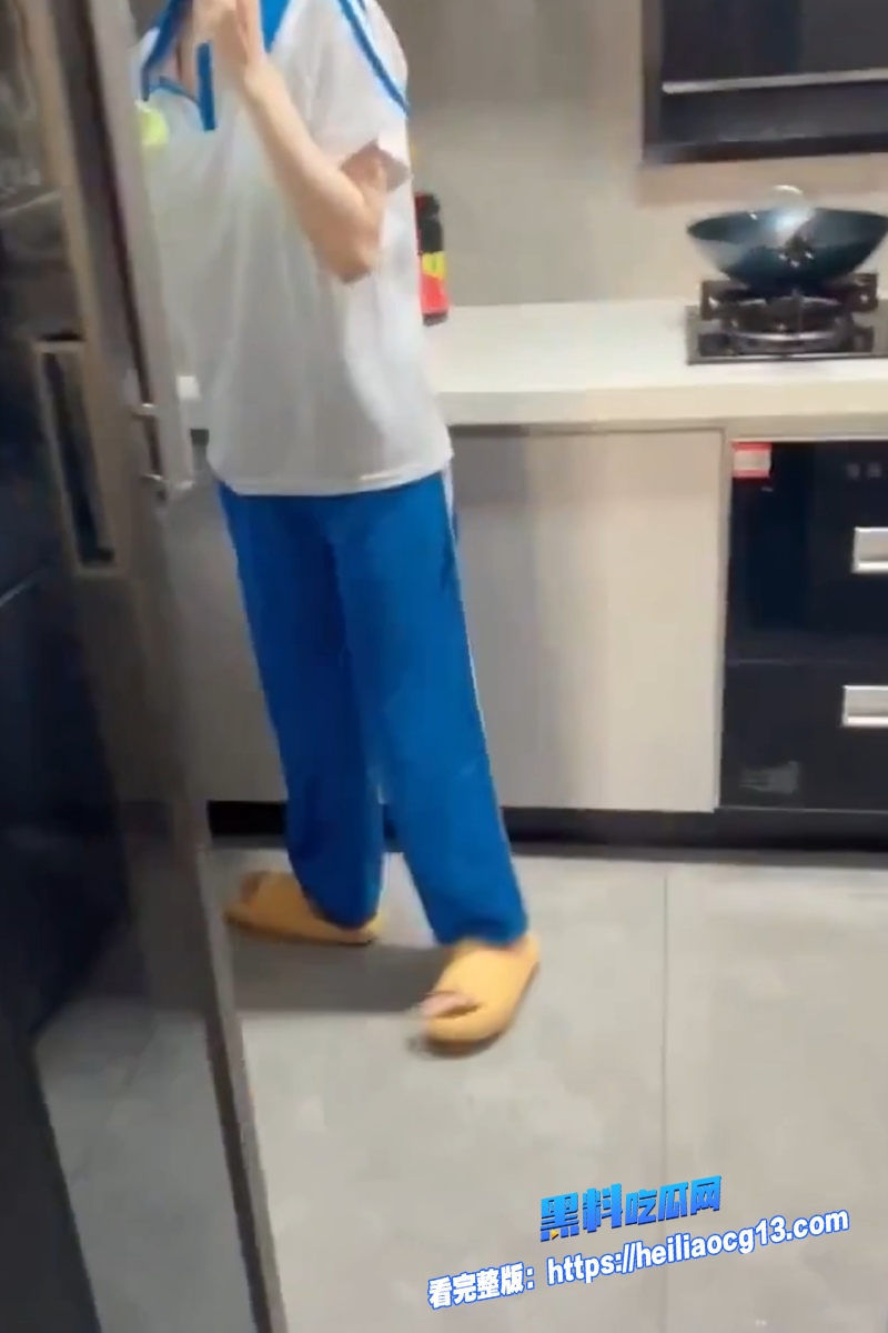 高颜值反差大学生4