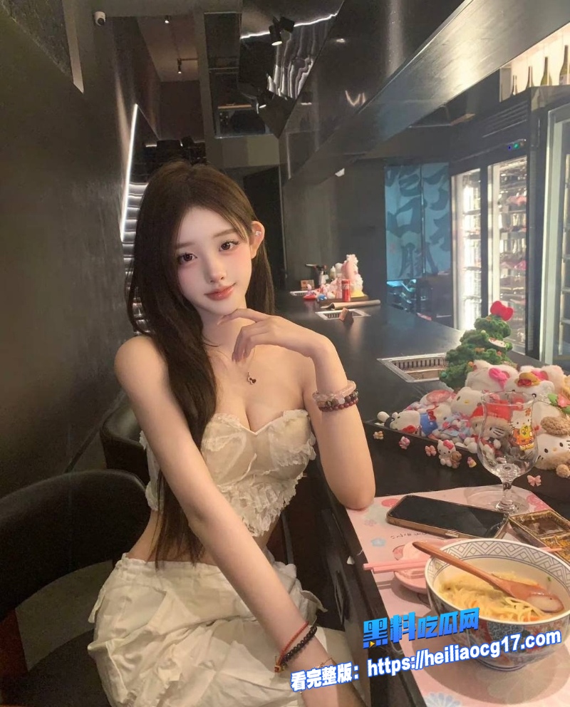 性感花臂精神小妹1 性感花臂精神小妹1