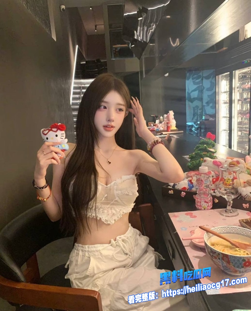 性感花臂精神小妹3 性感花臂精神小妹3