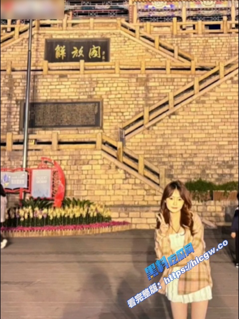 河南商丘学院 朱雨佳 与男友做爱视频被爆流出 居然还边做边嫌弃男友鸡吧小！6