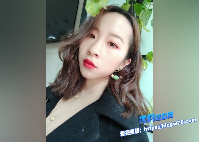 杭州私立高中语文老师魏雨静淫民教师和炮友啪啪啪视频曝光主动张开双腿求操骚穴挺黑啊 图6