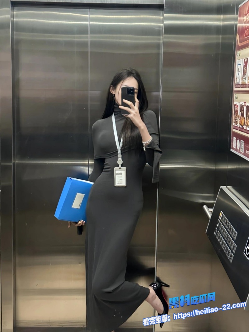 清纯双马尾小秘书与老板偷情福利视频曝光主动钻桌下吃鸡含得滋滋有声被干到腿软还忍住不敢叫出声 2 清纯双马尾小秘书与老板偷情福利视频曝光主动钻桌下吃鸡含得滋滋有声被干到腿软还忍住不敢叫出声 2