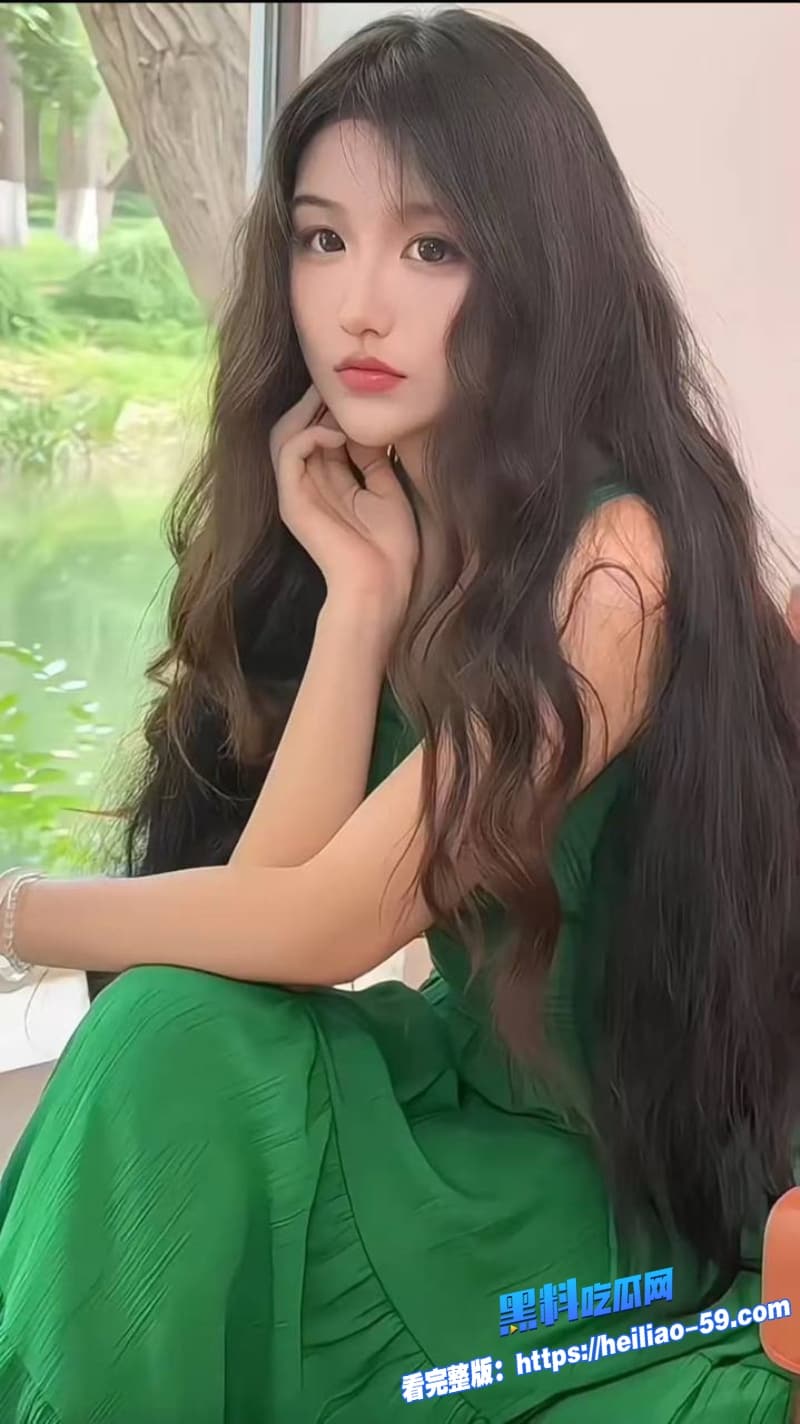 海角兄妹乱伦极品妹妹身穿圣诞装翘臀被哥狂操嫩穴呻吟声响到跨年钟声都盖不住4