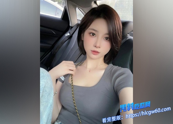 已婚良家气质小少妇和山鸡哥约炮,进门脱衣服躺床上被山鸡哥好一顿舔,怼脸硬塞鸡巴进嘴,开始还不好意思,被操起来叫个不停 3 已婚良家气质小少妇和山鸡哥约炮,进门脱衣服躺床上被山鸡哥好一顿舔,怼脸硬塞鸡巴进嘴,开始还不好意思,被操起来叫个不停 3