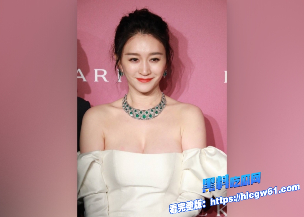 内娱冷白皮不老女神李小冉 剧情演绎丈夫性功能障碍请求处男满足自己的妻子完美AI换脸一样的皮肤白皙嫩滑代入感超强 3