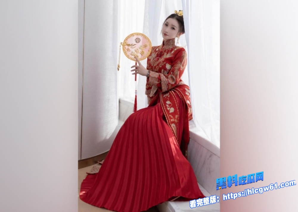 海角社区乱伦大神让美艳妈妈穿上以前结婚时的新娘服乱伦性交这身材完全看不出45岁了比年轻人玩的还花骚母狗配禽兽儿子绝配 6 海角社区乱伦大神让美艳妈妈穿上以前结婚时的新娘服乱伦性交这身材完全看不出45岁了比年轻人玩的还花骚母狗配禽兽儿子绝配 6