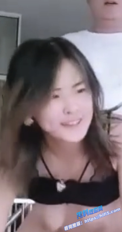 真实姐弟乱伦！网盘泄密 弟弟用玩具玩弄练舞蹈姐姐的骚穴 再全力猛干姐姐！2