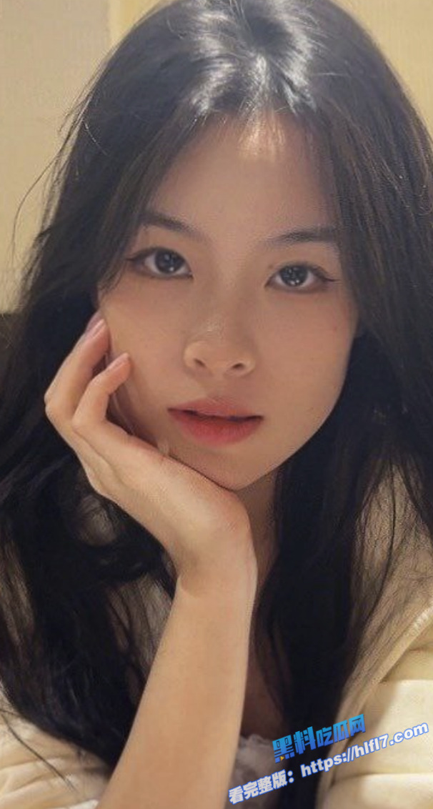 瓜友投稿 四川成都的白领小何再高冷 还不是被拿下爆操1
