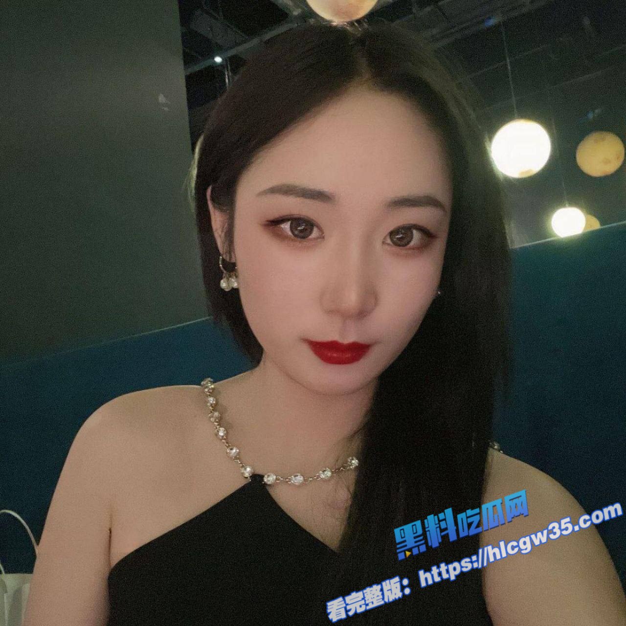 推特高颜值少妇 肉肉 曝光jk制服上门服务 穿各类情趣内衣丝袜口交无套中出26