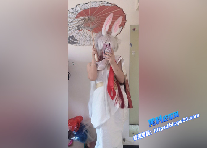 二次元萝莉福利姬 沐沐酱 cos王者荣耀公孙离白嫩酮体完美展示 阴毛非常浓密 一看就性瘾极大1