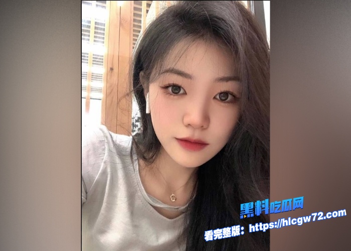 上海舞蹈系大三极品女神 被金主包养调教视频流出埋头舌滑JB猛地上下深喉口交被无套插入爆操最后闭眼完成颜射 图1 上海舞蹈系大三极品女神 被金主包养调教视频流出埋头舌滑JB猛地上下深喉口交被无套插入爆操最后闭眼完成颜射 图1