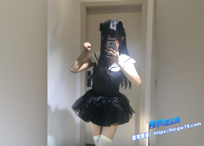 推特百万粉福利姬 困困狗 会员付费视频流出Cos白丝兔耳学妹3