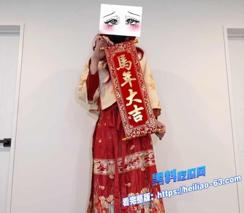 推特福利姬猫猫碎冰冰控母狗新作太骚儿子调教丝袜骚妈后入足交妈妈腿软求饶了6 推特福利姬猫猫碎冰冰控母狗新作太骚儿子调教丝袜骚妈后入足交妈妈腿软求饶了6