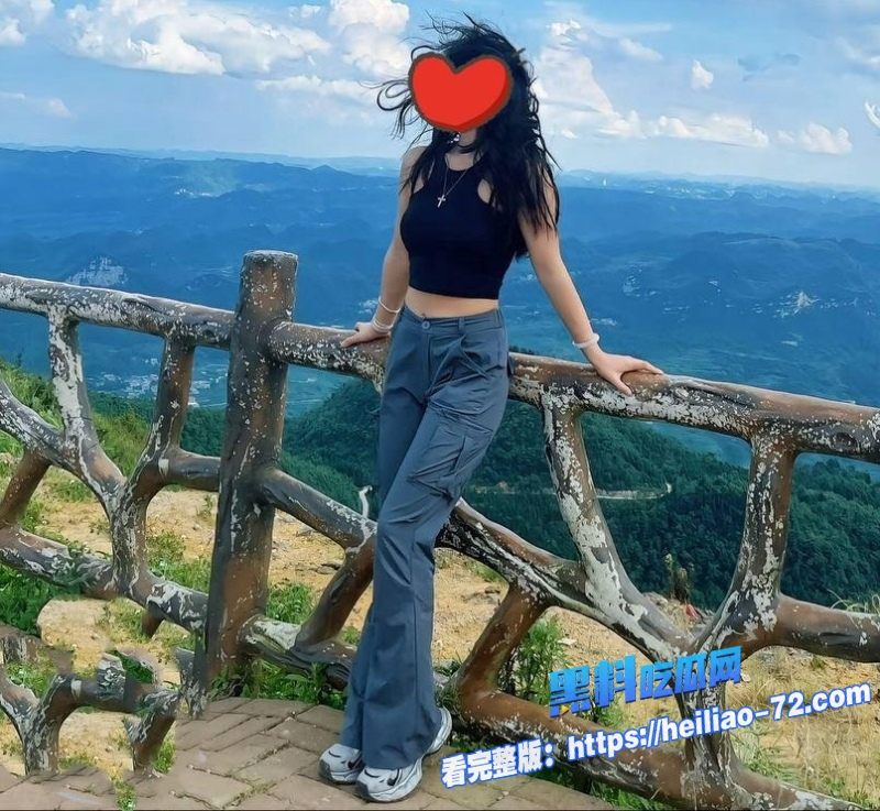 海角乱伦姐弟偷偷乱伦激战弟弟猛操黑丝大奶姐姐骚穴最后口爆吞精太刺激4 海角乱伦姐弟偷偷乱伦激战弟弟猛操黑丝大奶姐姐骚穴最后口爆吞精太刺激4