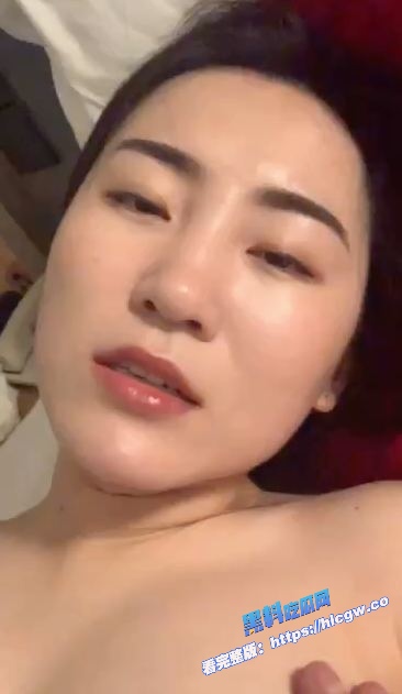 上海某红标银行反差母狗 雪莹 被人曝光曾多次和同事发生关系 被狠狠调教！2