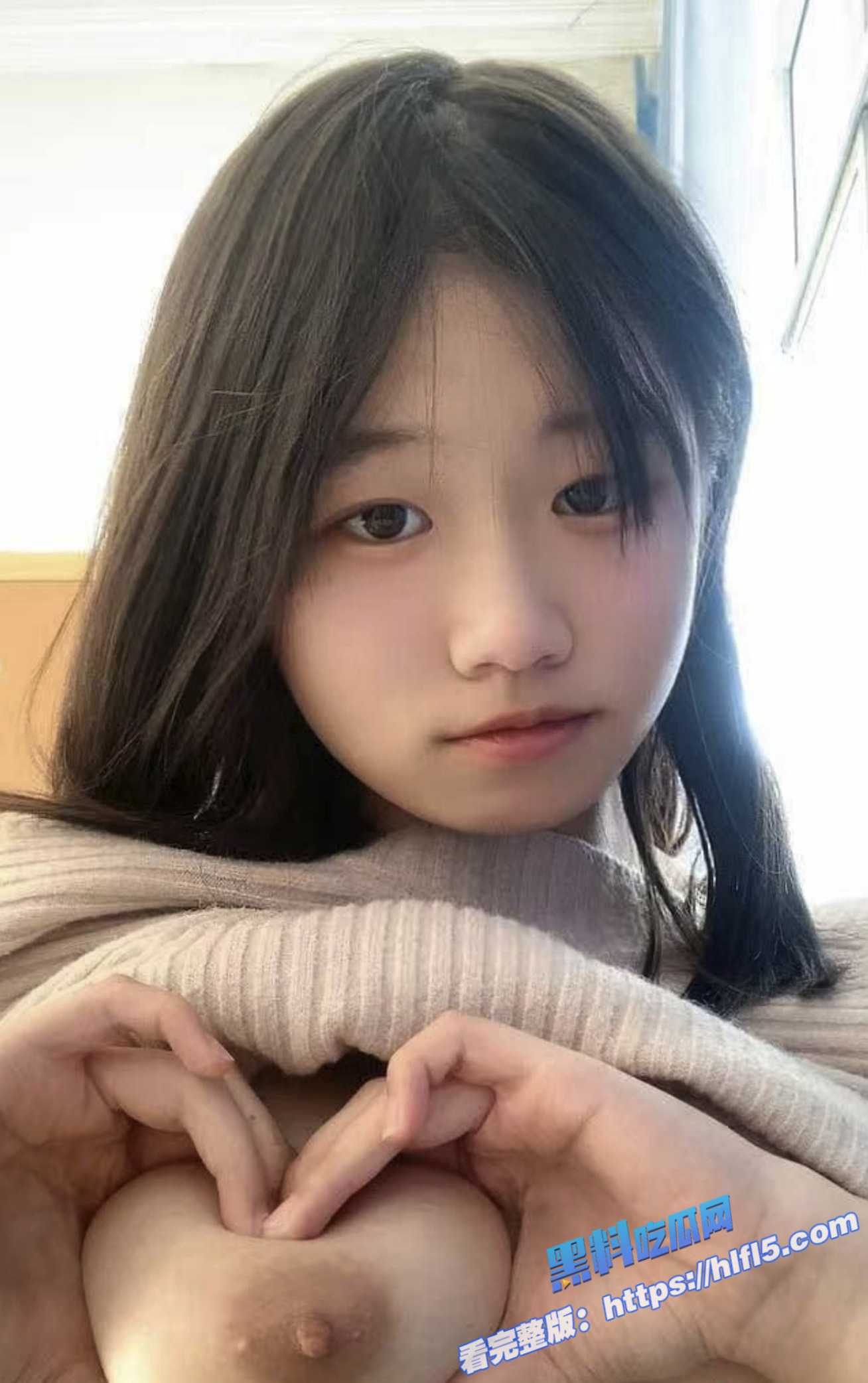 天津宝坻反差学妹 王珊珊 欲求不满找男网友发泄 大量裸聊私拍曝光！4