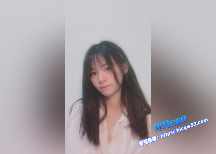 广东深圳大学医学部大一新生 罗诗娟 碰上渣男私密自慰视频被流出 表面清纯可爱 背地里原来这么骚1 广东深圳大学医学部大一新生 罗诗娟 碰上渣男私密自慰视频被流出 表面清纯可爱 背地里原来这么骚1