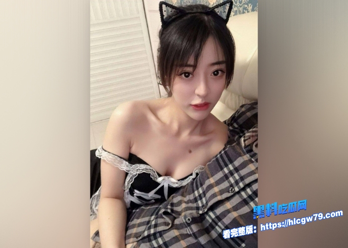 甜美系校花金诗媛被富商老板长期圈养欲求不满出轨约炮体育生性爱视频惨遭曝光拜金婊吃着碗里看着锅里的活该3