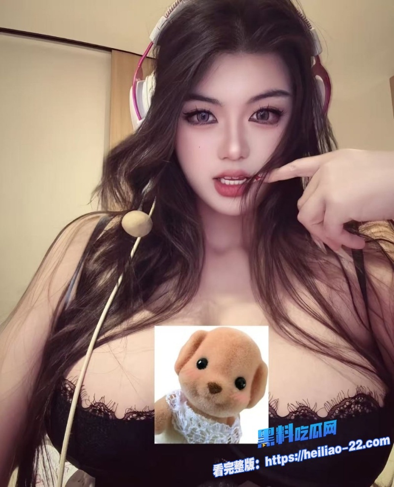 高颜值黑丝美女和男友福利视频曝光直播过程还先刮毛后面翘臀猛骑男友大屌浪叫不断 3