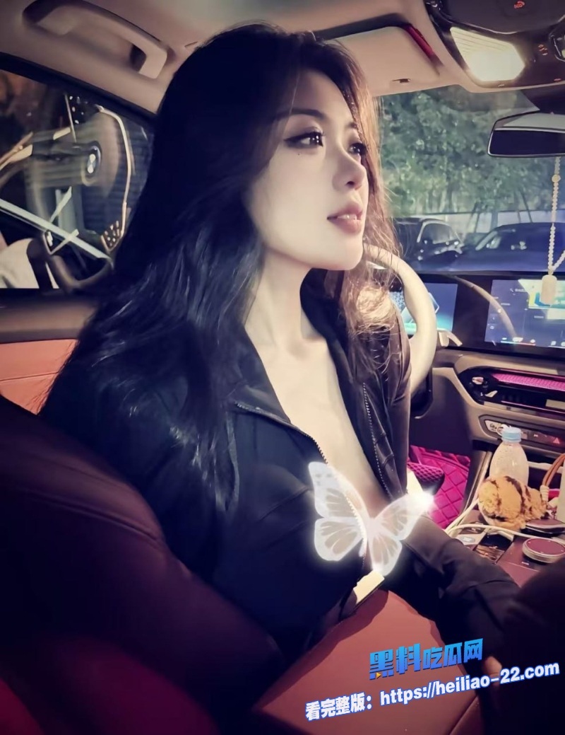 高颜值黑丝美女和男友福利视频曝光直播过程还先刮毛后面翘臀猛骑男友大屌浪叫不断 6