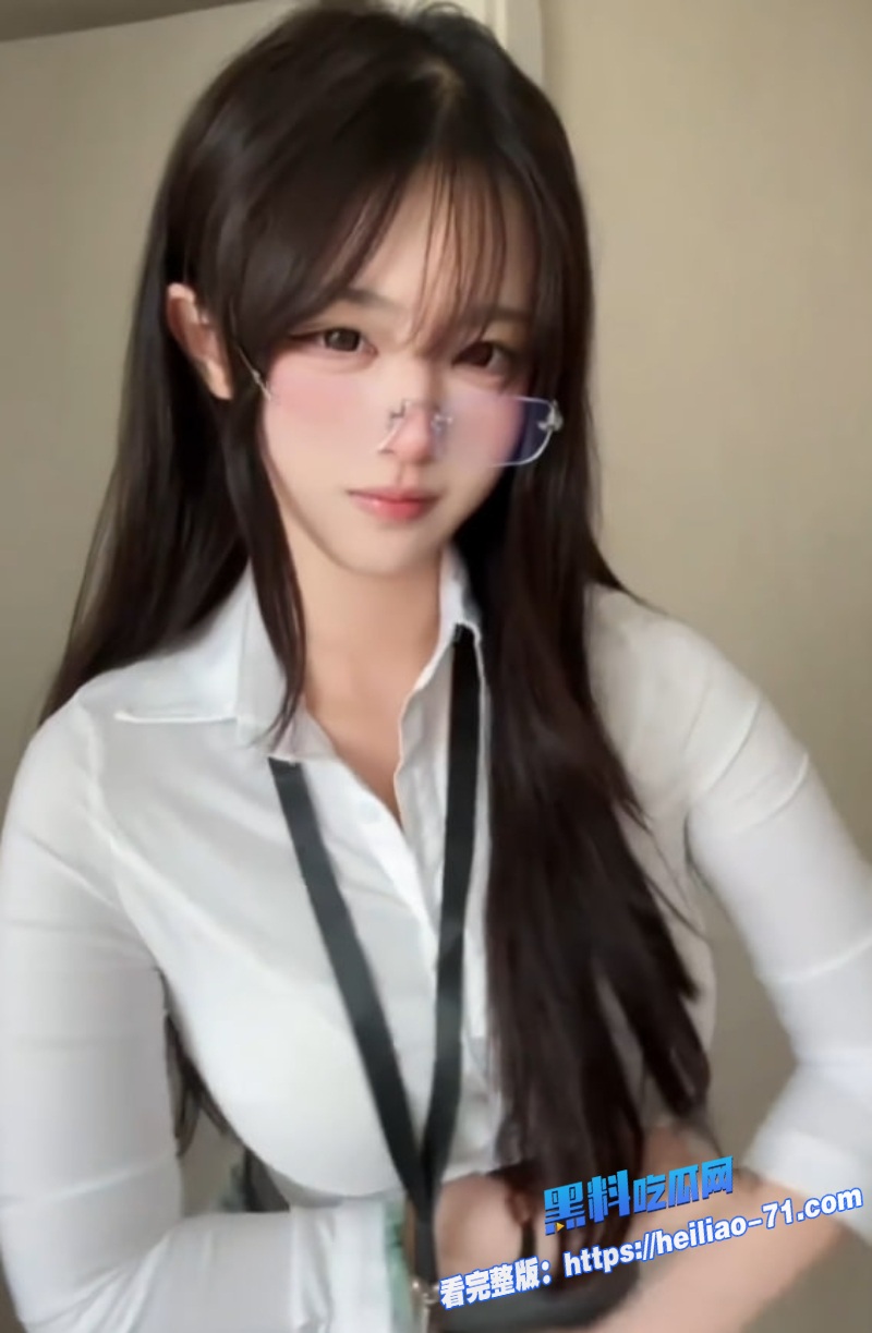 弹力混剪抖音纯欲网红喝多了想兔黑长直反差妹办公室制服热舞PMV 太会撩了5 弹力混剪抖音纯欲网红喝多了想兔黑长直反差妹办公室制服热舞PMV 太会撩了5