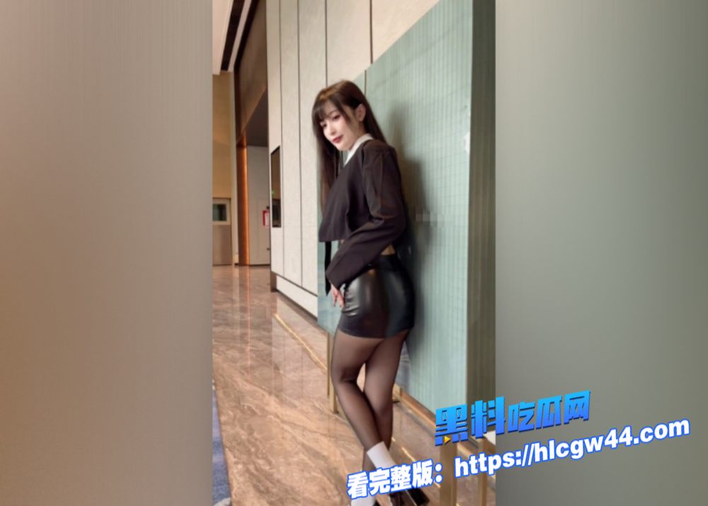 秀人网极品嫩模林星阑大尺度重磅福利私拍大长腿美乳尤物摄影师按耐不住来了一炮 9