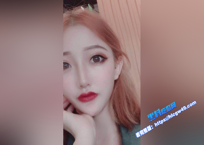 推特G奶人妻少妇 菲菲 和金主线下打炮不雅视频曝光 一对大白兔极其诱人 口交金主表情抚媚动人3