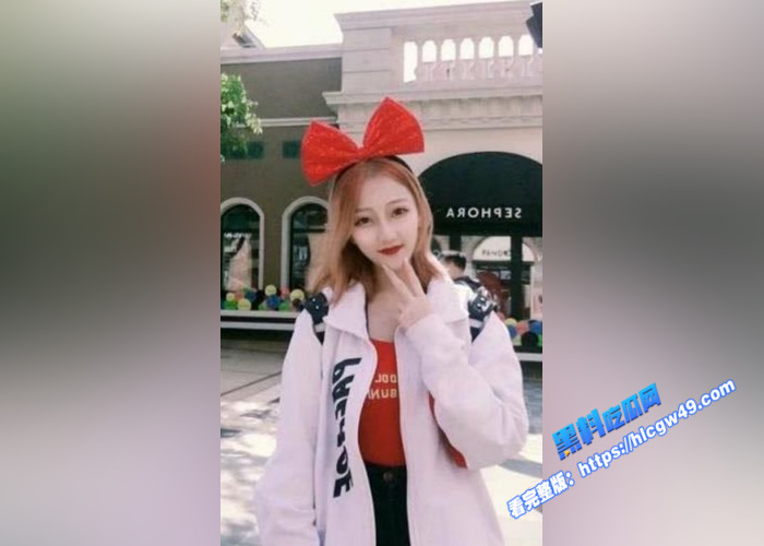 推特G奶人妻少妇 菲菲 和金主线下打炮不雅视频曝光 一对大白兔极其诱人 口交金主表情抚媚动人5