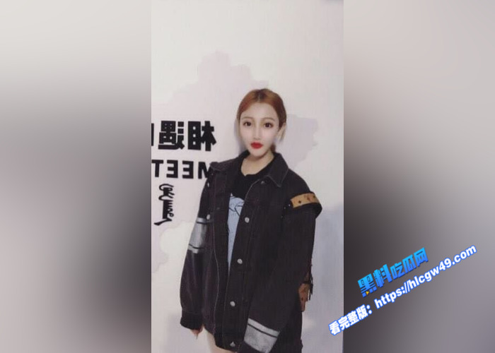 推特G奶人妻少妇 菲菲 和金主线下打炮不雅视频曝光 一对大白兔极其诱人 口交金主表情抚媚动人11
