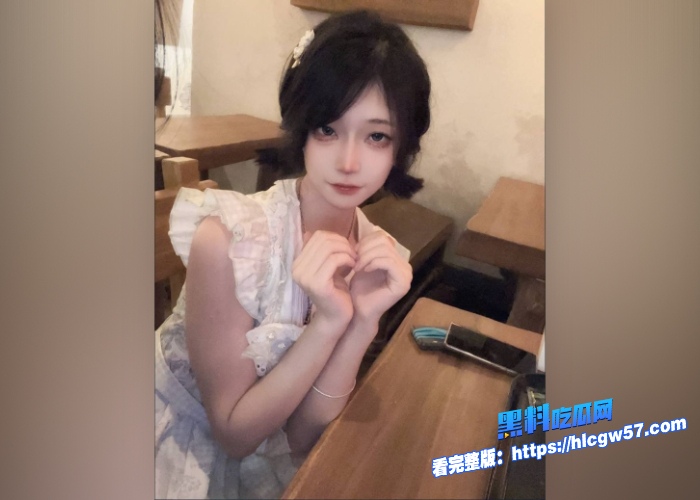 极品超美cos萝莉少女虎皮折耳猫各种口技口交完美露脸各种姿势被男主猛猛一顿草长得这么美的女神私下这么骚 图2
