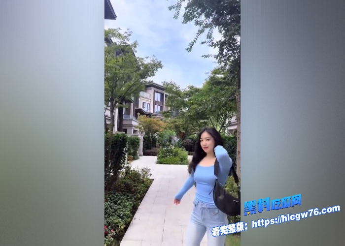 抖音街拍网红兰兰鹿鹿下海外围视频曝光完美露脸白天是街拍女神晚上下海外围挨炮反差婊暴露无疑 图5
