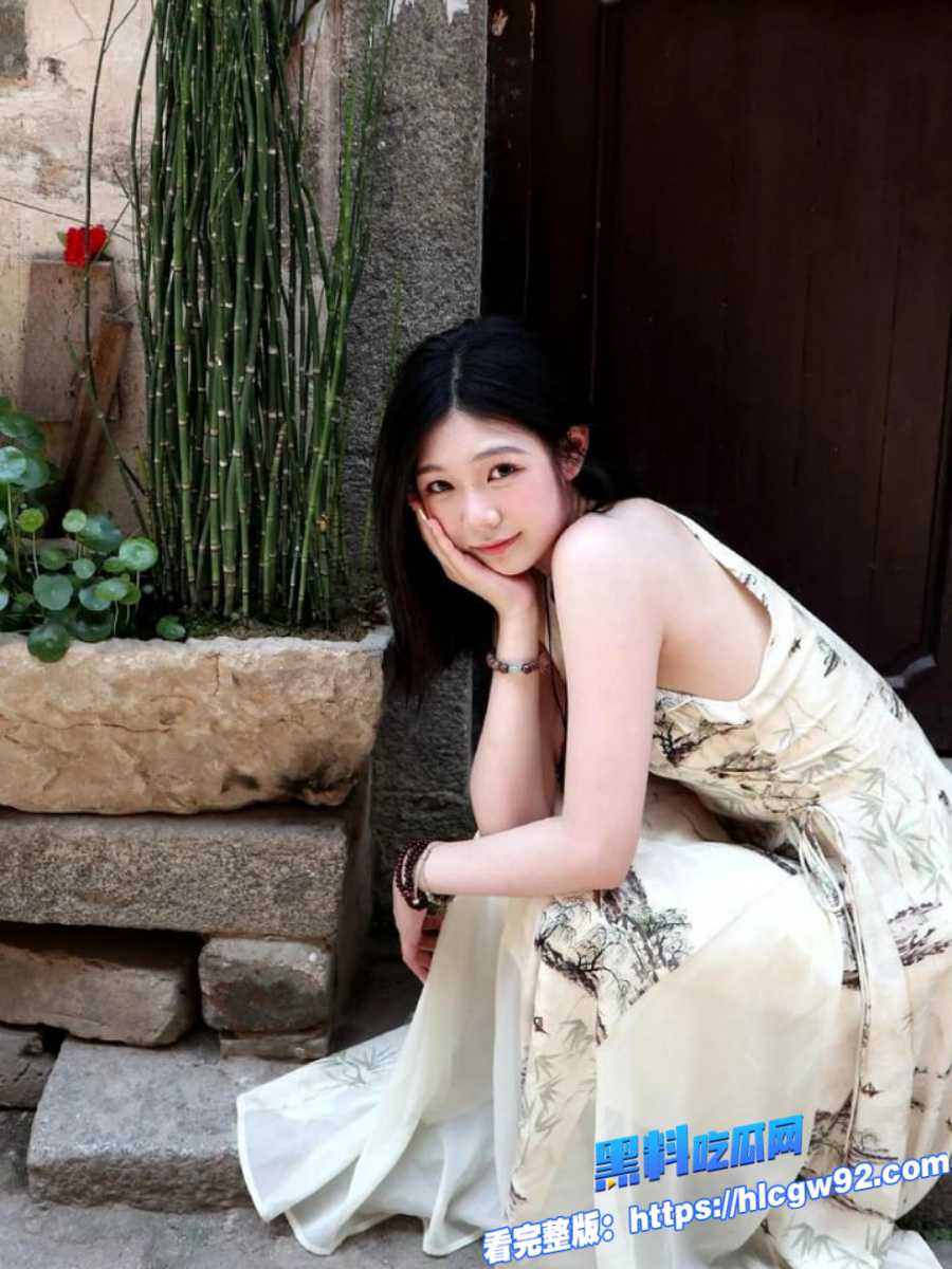 真实母子乱伦体育生儿子乱伦亲妈3