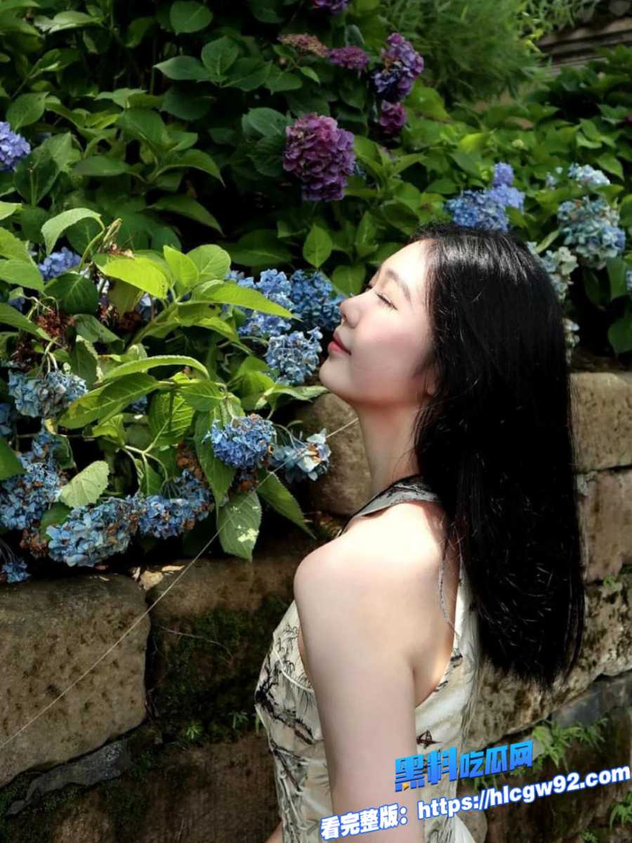 真实母子乱伦体育生儿子乱伦亲妈5