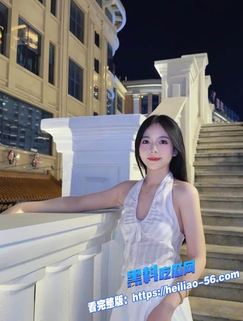 高颜值极品大学生身穿制服跪地深喉口交巨屌随后主动骑乘上来狂摇白虎嫩穴真的太嫩了 2 高颜值极品大学生身穿制服跪地深喉口交巨屌随后主动骑乘上来狂摇白虎嫩穴真的太嫩了 2