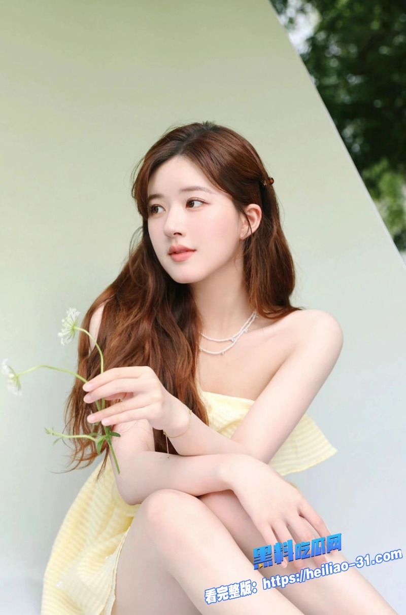 人气女星赵露思跨年夜直播翻车黑料爆发引来黑粉围攻被扒只是网红出身4 人气女星赵露思跨年夜直播翻车黑料爆发引来黑粉围攻被扒只是网红出身4