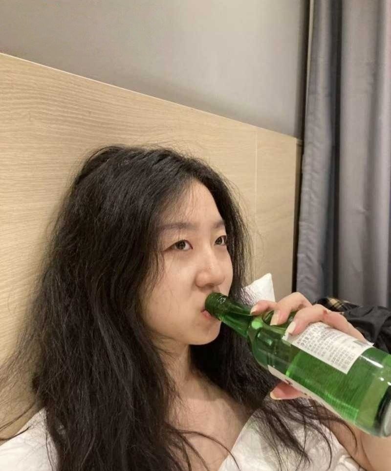 哈密女子婚内出轨2