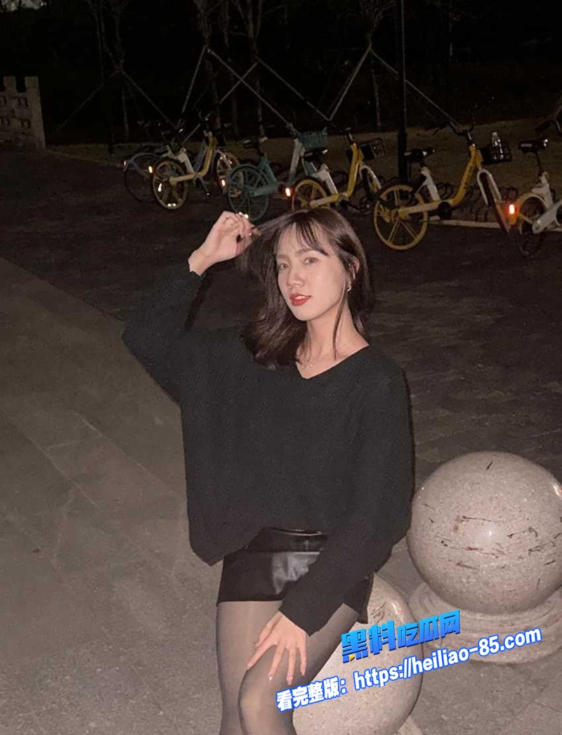 深圳大学经济系系花吴悦茹性爱视频 床上化身骚话女友 喊爸爸求操淫语不断 画面极度刺激图3