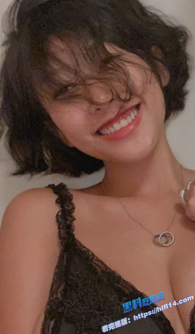 OnlyFans台湾精神小妹 何麦芽 蜂腰肥臀大尺度私拍流出 1