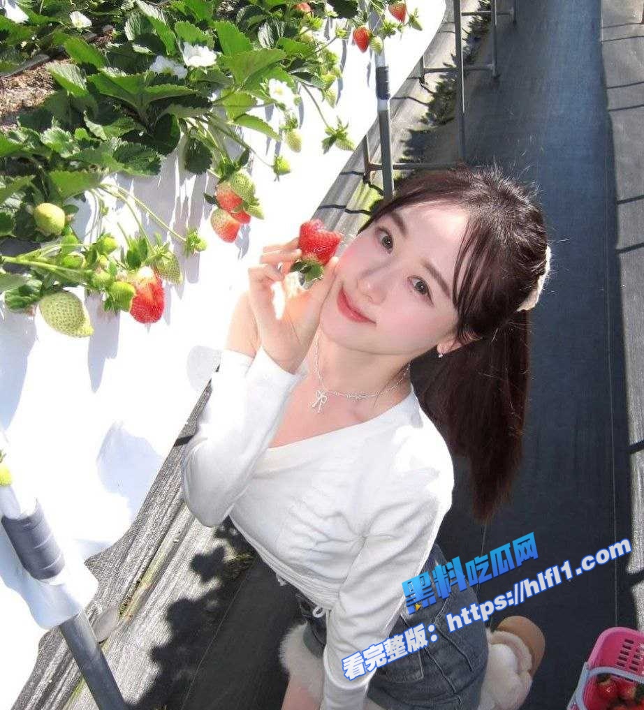 ins高颜值美女博主 陈玲 不雅视频曝光 和前男友的床上激情 白月光变淫母狗被猛操！2
