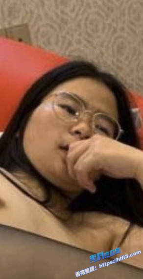 瓜友投稿 江西萍乡的老师娇娇被男友曝光做爱场面 床上主动让男友颜射2