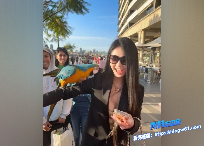 武汉富二代公子哥约炮大神Y先生推特约炮实录第二期小西服职业OL装女白领小舌缠绕肉棒 图1 武汉富二代公子哥约炮大神Y先生推特约炮实录第二期小西服职业OL装女白领小舌缠绕肉棒 图1