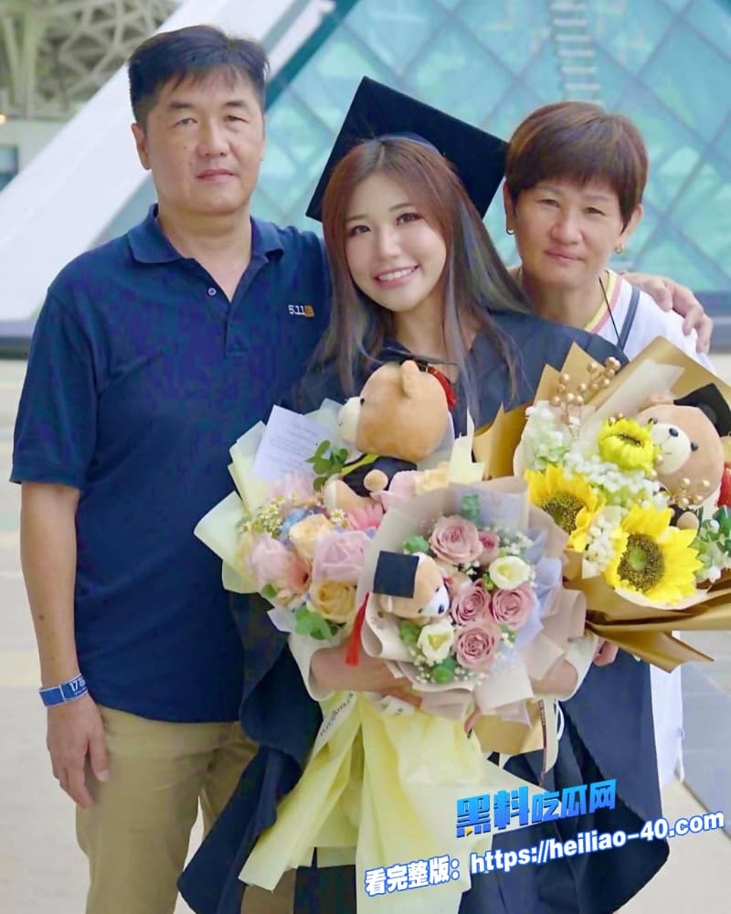 马来西亚网红Puiyi萧佩儿外流影片炸裂混血美人逼逼绝美超级骚货女上位狂骑口交后入11 马来西亚网红Puiyi萧佩儿外流影片炸裂混血美人逼逼绝美超级骚货女上位狂骑口交后入11