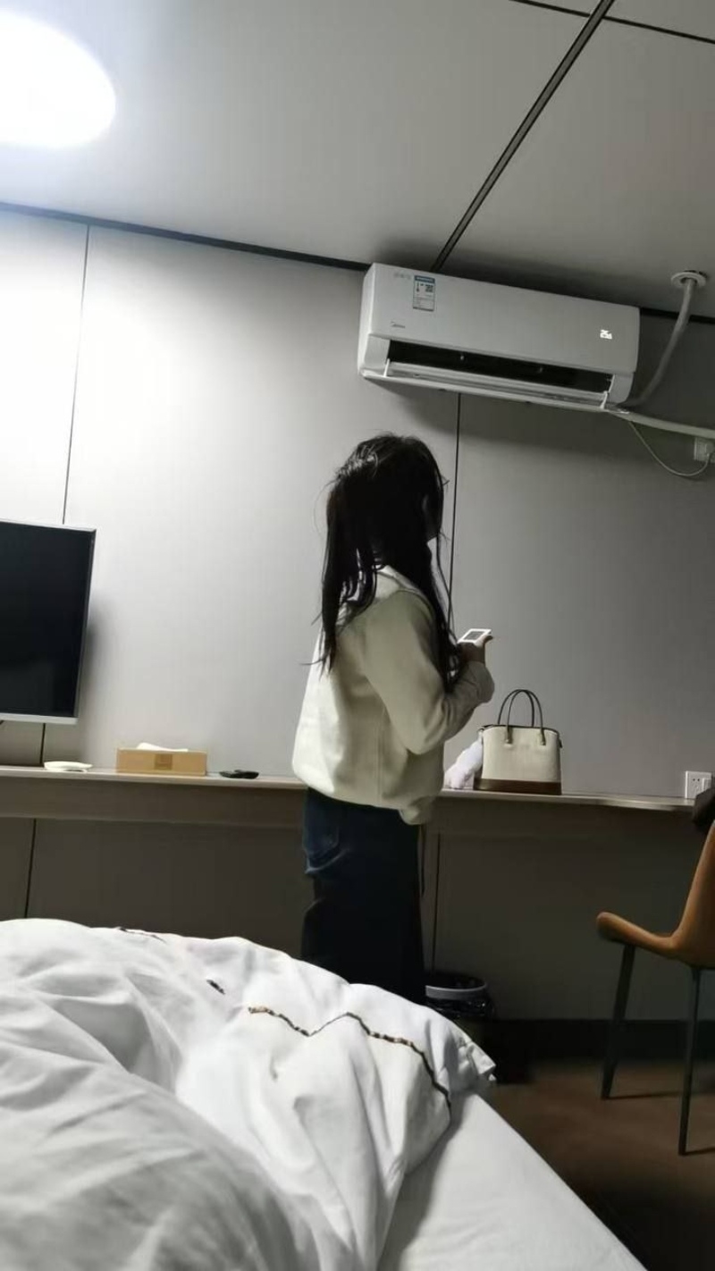 大型认亲现场!集美怀孕不自知谁是爹 大型认亲现场!集美怀孕不自知谁是爹