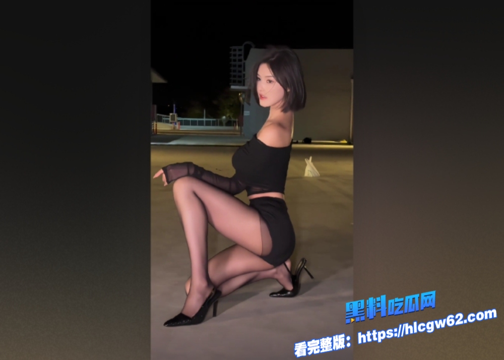 海角乱伦发育期儿子拿着老妈穿过的丝袜撸管突然老妈回来溺爱的帮好大儿撸感觉来了直接对准妈妈黑逼猛捅对白精彩 2 海角乱伦发育期儿子拿着老妈穿过的丝袜撸管突然老妈回来溺爱的帮好大儿撸感觉来了直接对准妈妈黑逼猛捅对白精彩 2
