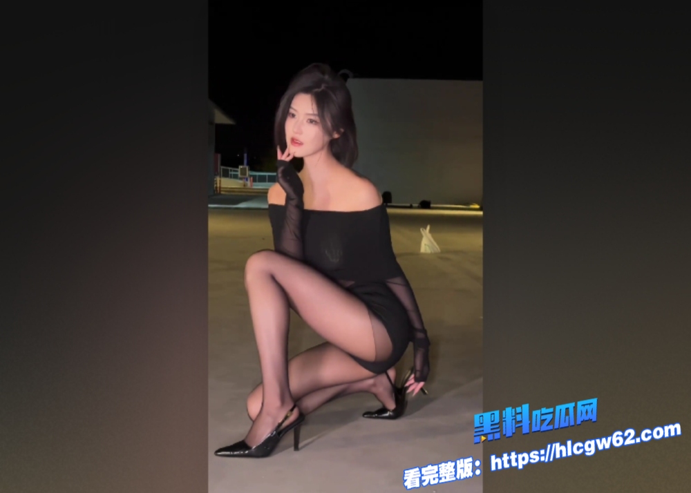 海角乱伦发育期儿子拿着老妈穿过的丝袜撸管突然老妈回来溺爱的帮好大儿撸感觉来了直接对准妈妈黑逼猛捅对白精彩 3 海角乱伦发育期儿子拿着老妈穿过的丝袜撸管突然老妈回来溺爱的帮好大儿撸感觉来了直接对准妈妈黑逼猛捅对白精彩 3