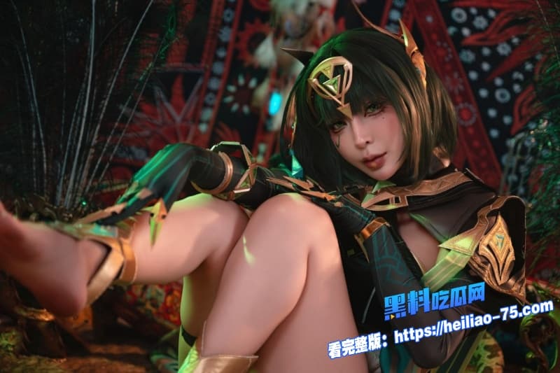 推特高颜值巨乳女神UmekoCOS原神中的奈芙尔全程露脸大胆面对镜头网友直呼看爽了15