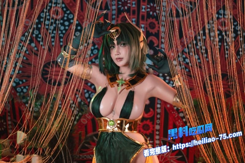 推特高颜值巨乳女神UmekoCOS原神中的奈芙尔全程露脸大胆面对镜头网友直呼看爽了17